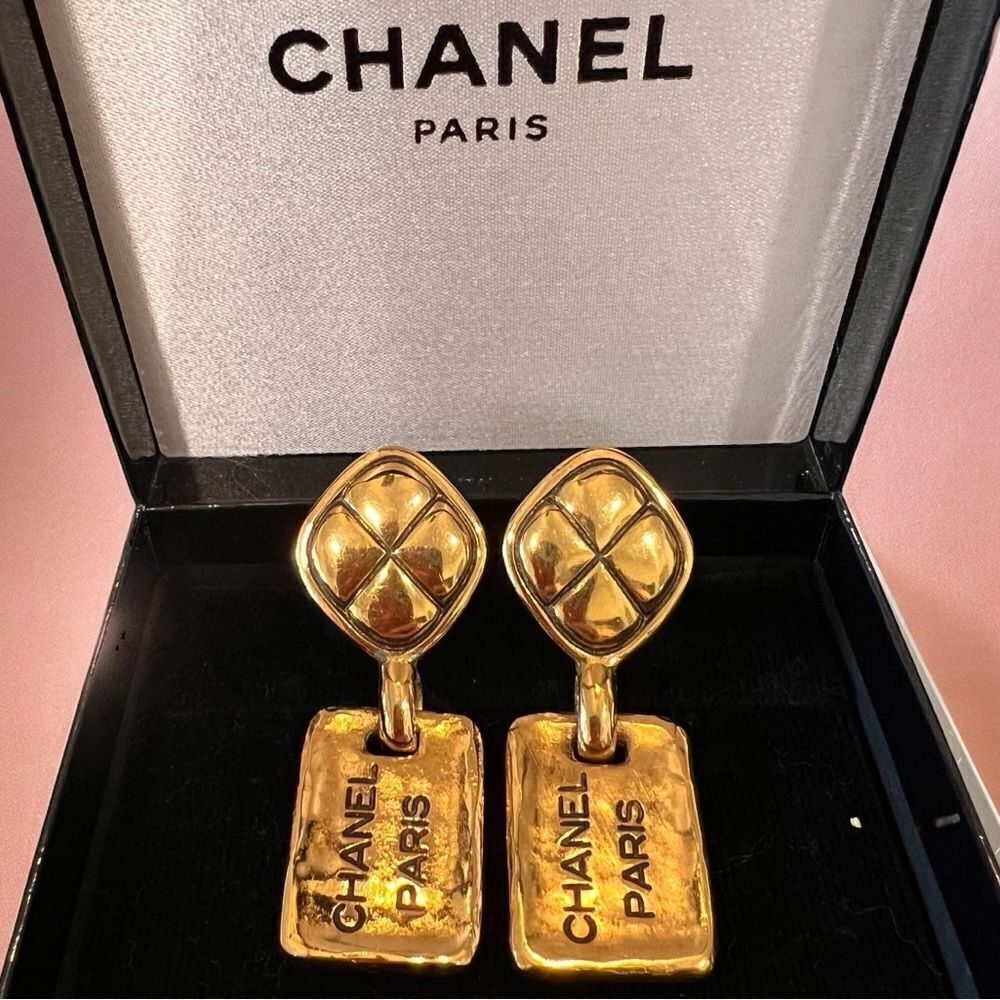 Chanel Vintage Logo Diamond Quilting Gold Plated Dangle Earrings